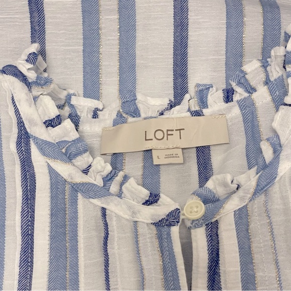 🆕 LOFT Striped Pintucked Flutter Sleeve Top | blue & white | Sz L - Picture 8 of 8
